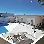 Three-bedroom With Sea View 04